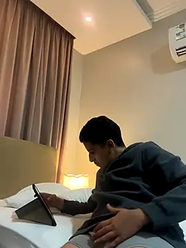 Snapshot of bemjmen chatting on September 2025 04:52:01 AM bemjmen online show from September 2025 04:52:01 AM