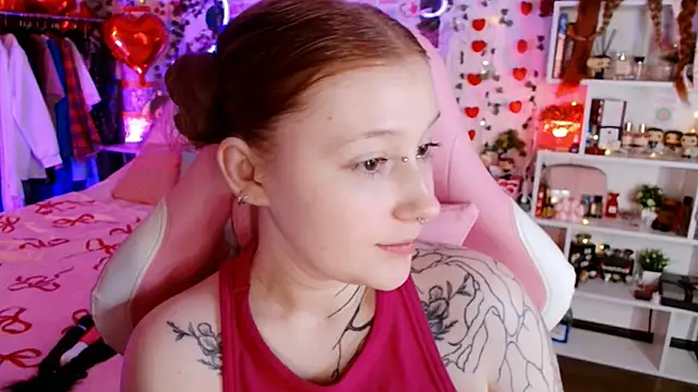 Ayla Hicks online show from March 2026 03:50:01 AM