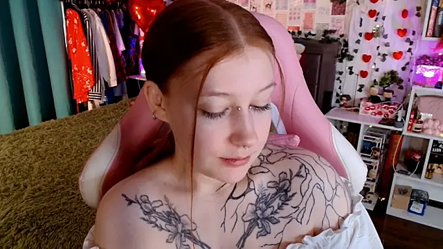 Ayla Hicks online show from March 2026 03:45:01 AM