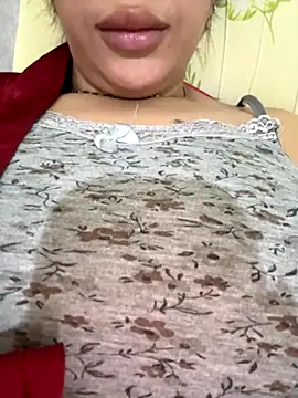 Snapshot of Laila-sexi chatting on October 2025 12:35:01 PM Laila-sexi online show from October 2025 12:35:01 PM