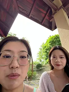 redrose520 online show from May 2026 07:11:02 AM