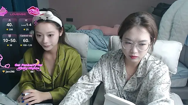 redrose520 online show from December 2025 12:18:02 PM