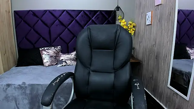 Snapshot of ChloeCampbell03 chatting on November 2025 05:38:01 PM ChloeCampbell03 online show from November 2025 05:38:01 PM