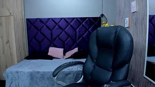 Snapshot of ChloeCampbell03 chatting on November 2025 04:17:01 PM ChloeCampbell03 online show from November 2025 04:17:01 PM