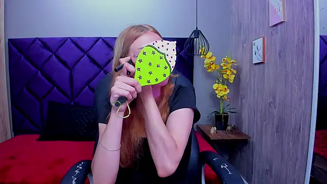 ChloeCampbell03 online show from October 2025 12:38:02 PM