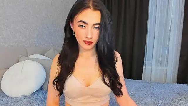 Milla Moore online show from October 2025 04:59:01 PM