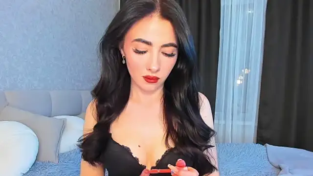 Milla Moore online show from October 2025 03:46:02 PM