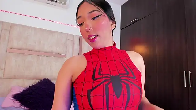 emily  walker online show from November 2025 01:22:02 PM