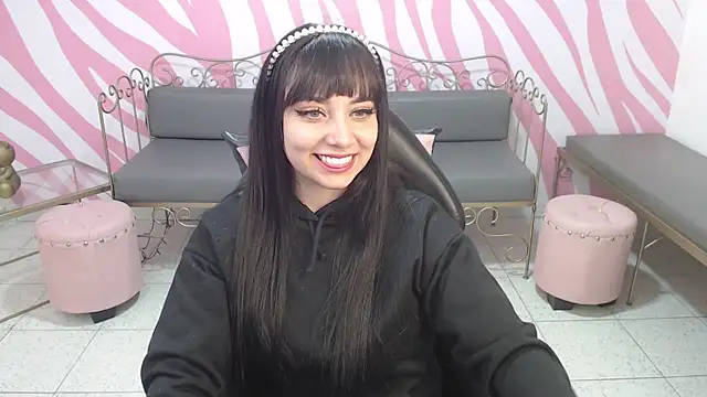 Snapshot of saabrina_ chatting on December 2025 01:28:02 PM saabrina online show from December 2025 01:28:02 PM