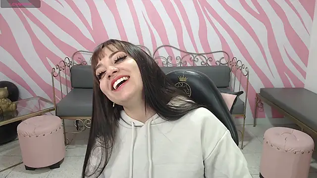 Snapshot of saabrina_ chatting on November 2025 01:04:02 PM saabrina online show from November 2025 01:04:02 PM