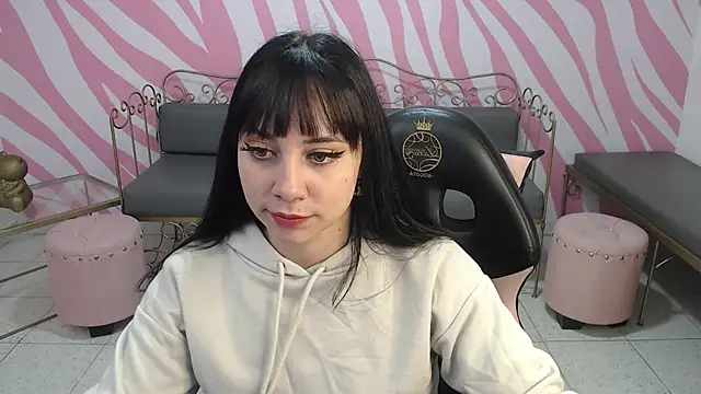 Snapshot of saabrina_ chatting on December 2025 01:28:01 PM saabrina online show from December 2025 01:28:01 PM