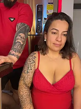 liz and thiago online show from October 2025 01:29:02 AM