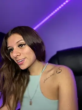 aliisonn   parker26 online show from October 2025 06:09:01 PM