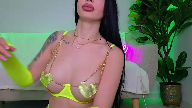 TiaBelle online show from November 2025 08:31:02 PM