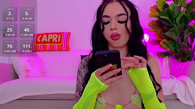 TiaBelle online show from November 2025 06:18:01 PM