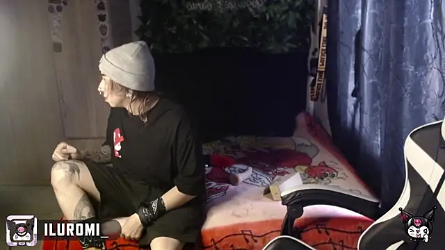Iluromi online show from September 2025 03:40:01 PM