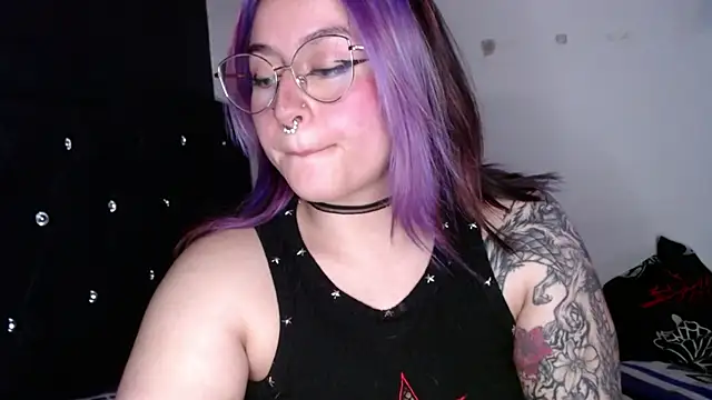 Iluromi online show from November 2025 02:26:02 AM