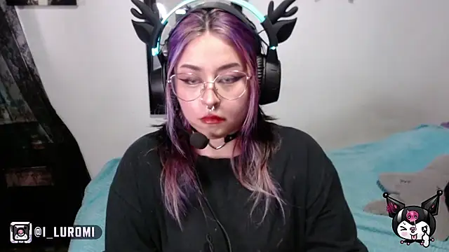 Iluromi online show from November 2025 03:34:01 PM