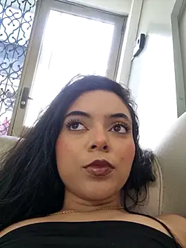 AriaBelles online show from October 2025 06:19:01 PM