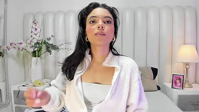 AriaBelles online show from November 2025 10:08:02 AM