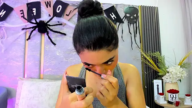 AriaBelles online show from November 2025 12:21:02 PM