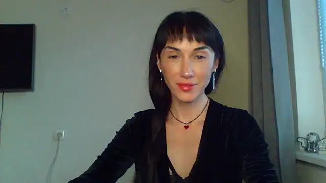 Zariveth online show from October 2025 02:29:02 PM