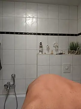 TommyTom76 online show from October 2025 08:35:01 AM