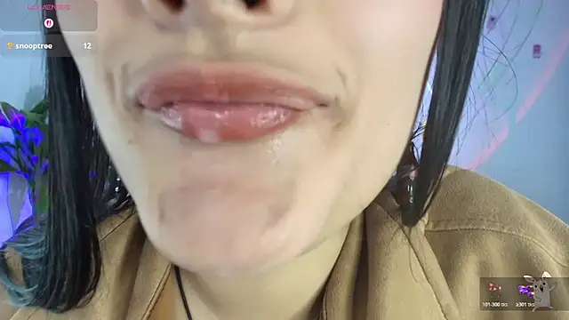 Hinata 21  online show from November 2025 08:52:02 PM