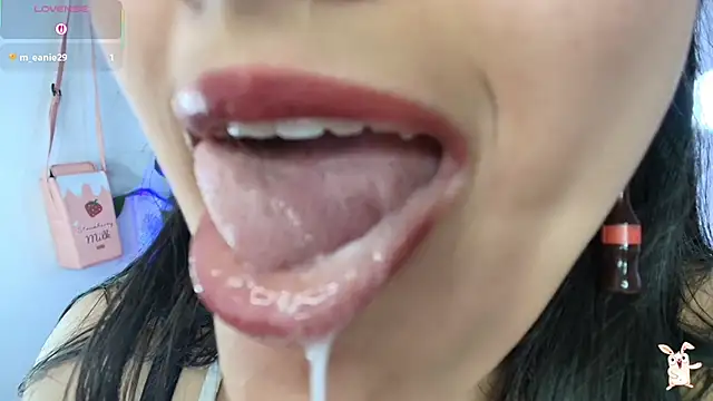 Hinata 21  online show from November 2025 08:57:02 PM