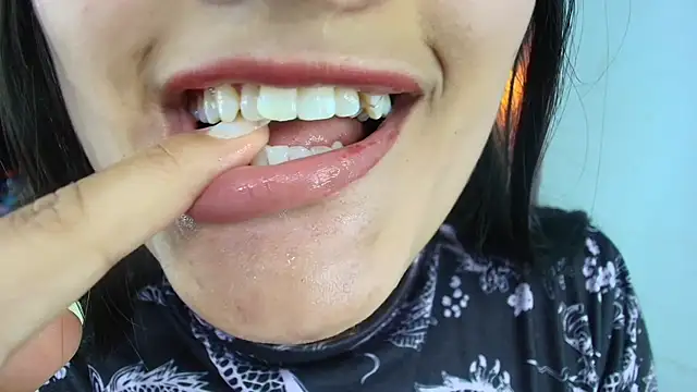 Hinata 21  online show from March 2026 09:00:01 PM