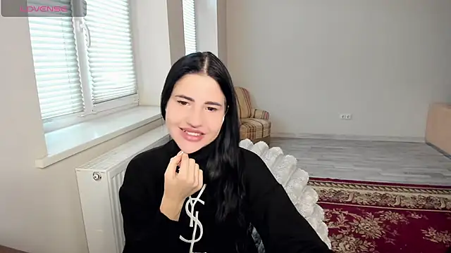 Malibu J online show from November 2025 08:37:01 AM