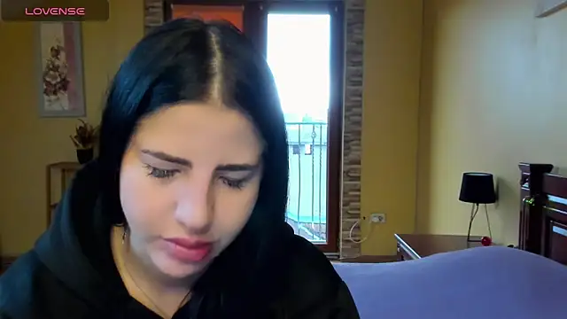 Malibu J online show from October 2025 07:51:02 AM