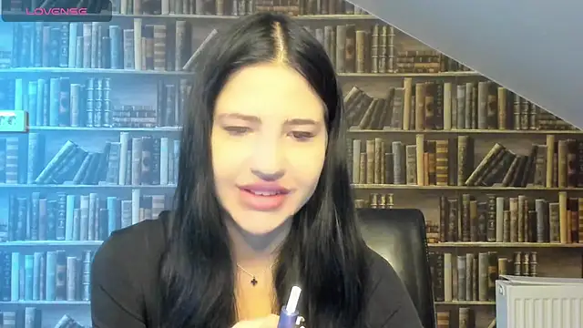 Malibu J online show from November 2025 08:19:02 AM