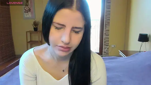 Malibu J online show from November 2025 10:53:02 AM