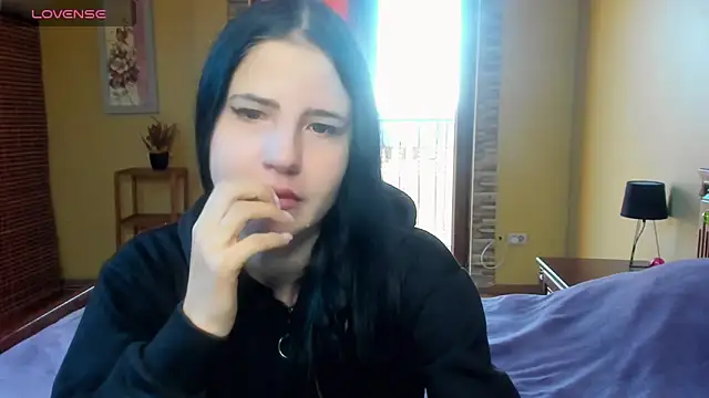 Malibu J online show from October 2025 07:19:02 AM