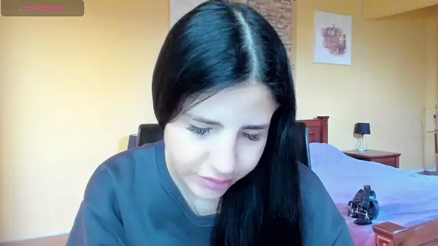 Malibu J online show from November 2025 08:28:02 AM