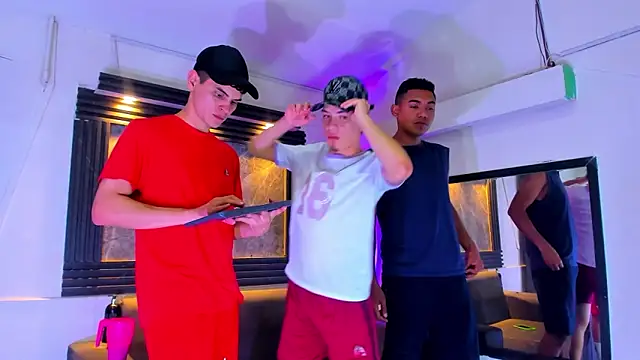 Snapshot of ALEX_MILLER25 chatting on November 2025 04:27:02 AM ALEX MILLER25 online show from November 2025 04:27:02 AM