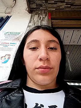   Antonella online show from October 2025 03:24:02 PM