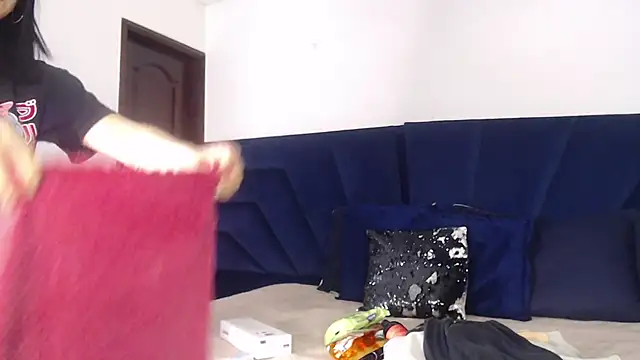 Brigith24 online show from December 2025 04:18:02 AM