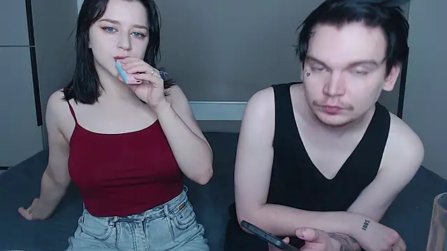 Snapshot of jackoffjillss chatting on October 2025 07:44:01 PM jackoffjillss online show from October 2025 07:44:01 PM