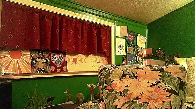 HippieDad333 online show from May 2026 09:13:01 AM