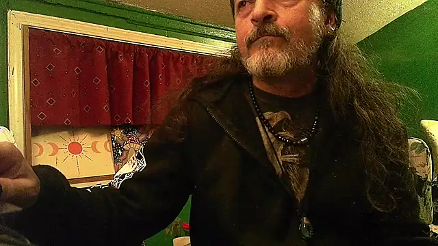 HippieDad333 online show from April 2026 01:53:01 AM