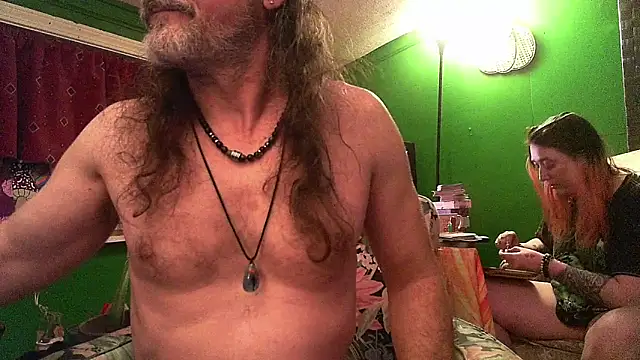 HippieDad333 online show from April 2026 08:06:01 AM