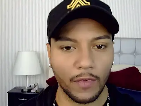 Max Rivers online show from October 2025 06:42:02 PM