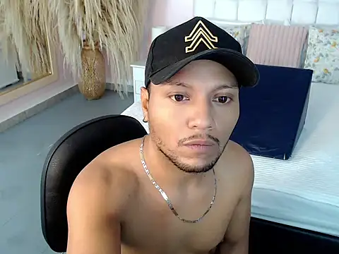 Max Rivers online show from October 2025 04:59:01 PM