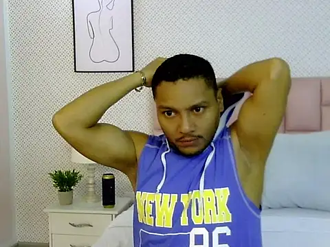 Max Rivers online show from October 2025 12:42:01 PM
