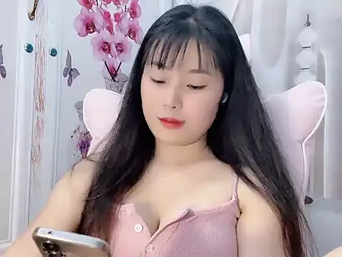 Snapshot of Lie_liee chatting on July 2026 01:43:01 PM Lie liee online show from July 2026 01:43:01 PM
