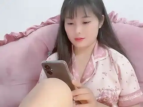 Snapshot of Lie_liee chatting on May 2026 01:30:01 PM Lie liee online show from May 2026 01:30:01 PM
