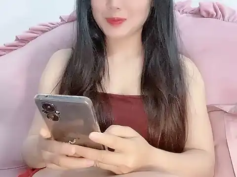 Snapshot of Lie_liee chatting on May 2026 10:32:02 PM Lie liee online show from May 2026 10:32:02 PM