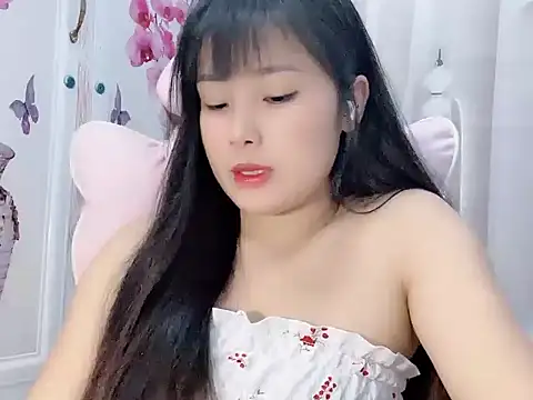 Snapshot of Lie_liee chatting on July 2026 01:41:02 PM Lie liee online show from July 2026 01:41:02 PM